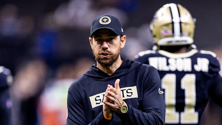 Offensive coordinator Klint Kubiak