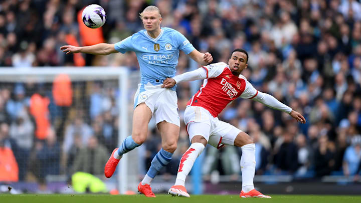 Manchester City e Arsenal prometem brigar pelo título da Premier League mais uma vez.