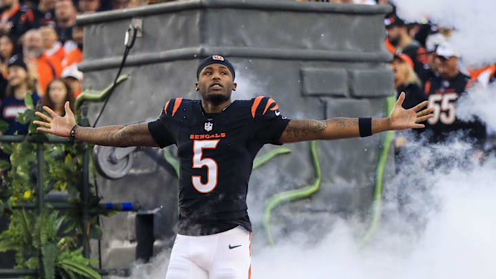 Dec 28, 2024; Cincinnati, Ohio, USA; Cincinnati Bengals wide receiver Tee Higgins (5) runs onto the field before the game against the Denver Broncos at Paycor Stadium. Dec 28, 2024; Cincinnati, Ohio, USA; Cincinnati Bengals wide receiver Tee Higgins (5) runs onto the field before the game against the Denver Broncos at Paycor Stadium.