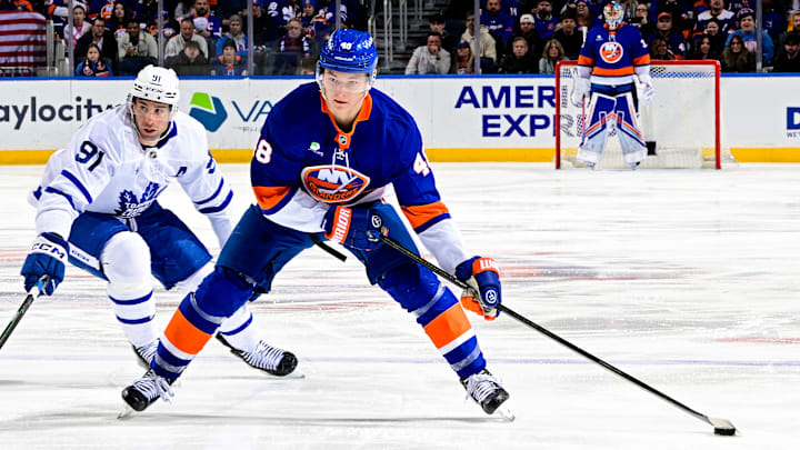Toronto Maple Leafs v New York Islanders