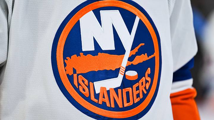 Feb 26, 2026; Montreal, Quebec, CAN; View of a New York Islanders logo on a jersey worn by a member of the team during the third period at Bell Centre. Feb 26, 2026; Montreal, Quebec, CAN; View of a New York Islanders logo on a jersey worn by a member of the team during the third period at Bell Centre.