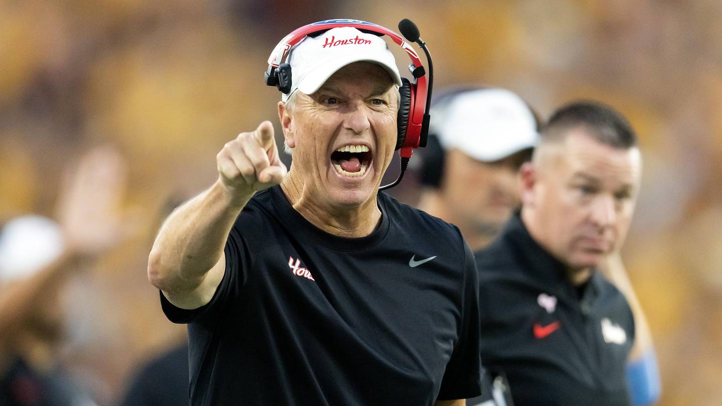 3 Football Recruits Who Could Commit to Houston Next