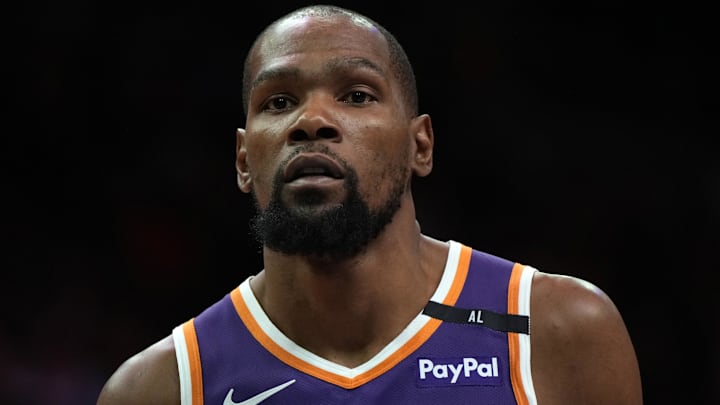 Mar 26, 2025; Phoenix, Arizona, USA; Phoenix Suns forward Kevin Durant (35) looks on against the Boston Celtics during the second half at Footprint Center. Mandatory Credit: Rick Scuteri-Imagn Images Mar 26, 2025; Phoenix, Arizona, USA; Phoenix Suns forward Kevin Durant (35) looks on against the Boston Celtics during the second half at Footprint Center. Mandatory Credit: Rick Scuteri-Imagn Images