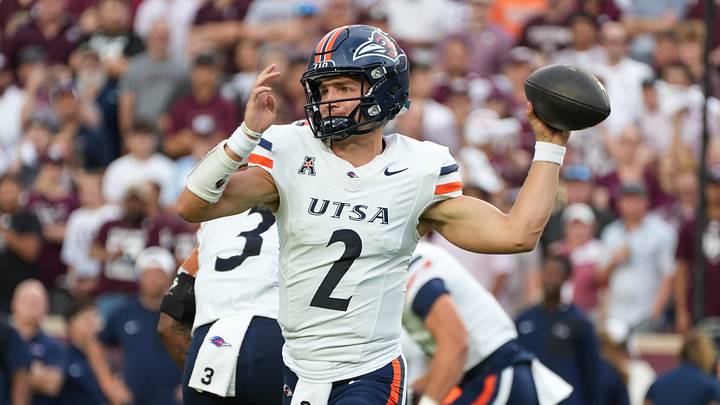 UTSA Roadrunners quarterback Owen McCown. Mandatory Credit: Sean Thomas-Imagn Images UTSA Roadrunners quarterback Owen McCown. Mandatory Credit: Sean Thomas-Imagn Images