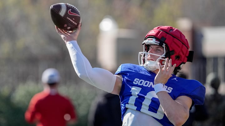 John Mateer (10) runs drills during an Oklahoma (OU) football practice at the Gaylord Family Oklahoma Memorial Stadium in Norman, Okla., on Tuesday, March 25, 2025.