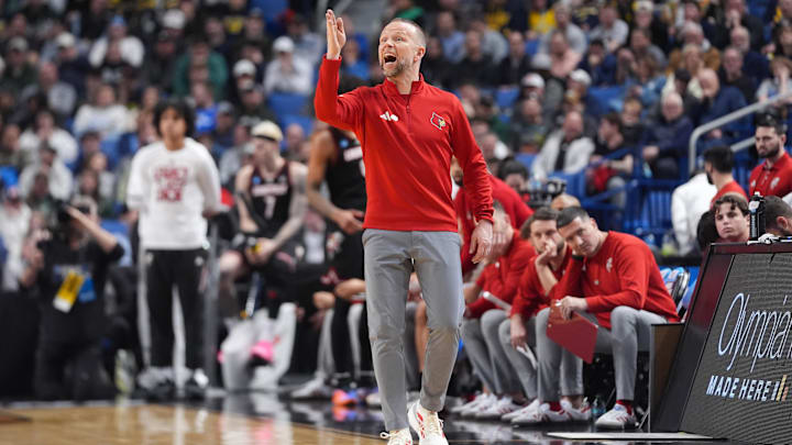 Mar 21, 2026; Buffalo, NY, USA; Louisville Cardinals head coach Pat Kelsey reacts in the first half against the Michigan State Spartans during a second-round game of the NCAA Tournament. Mar 21, 2026; Buffalo, NY, USA; Louisville Cardinals head coach Pat Kelsey reacts in the first half against the Michigan State Spartans during a second-round game of the NCAA Tournament.