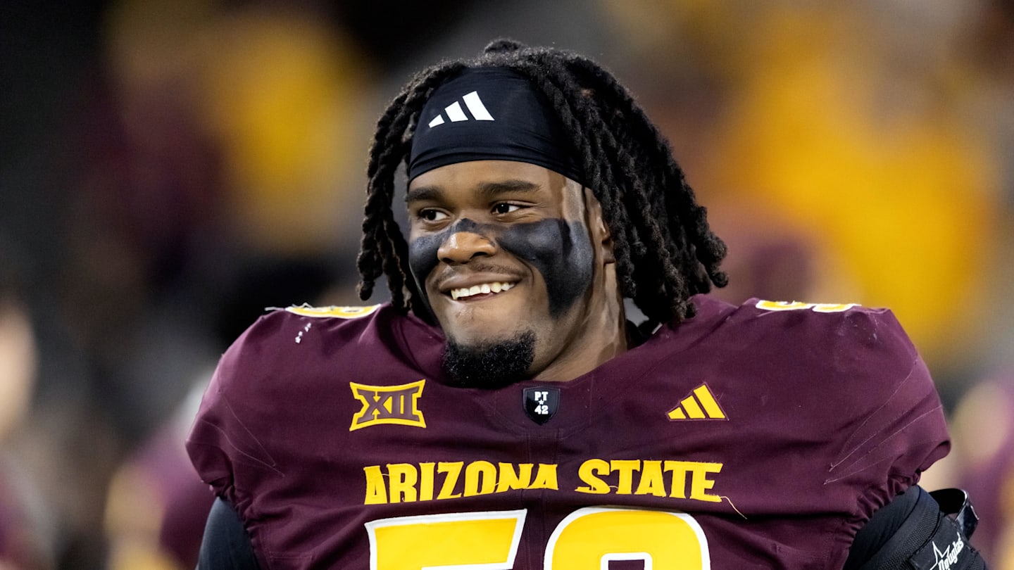 Bears Reinforce O-Line With a Trade Back in New 2026 NFL Mock Draft