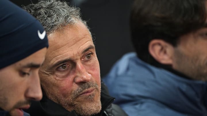 Luis Enrique a défendu Zabarnyi devant la presse.