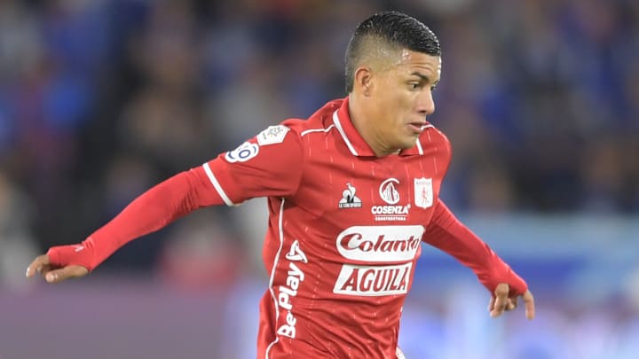 Cristian Barrios marcó en el empate 2-2 entre Águilas Doradas y América de Cali en el Estadio Alberto Grisales.
