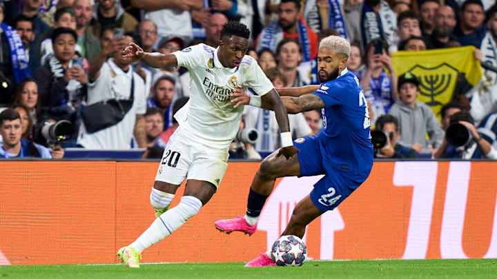 Vinícius Júnior deu assistência para gol de Benzema no primeiro tempo