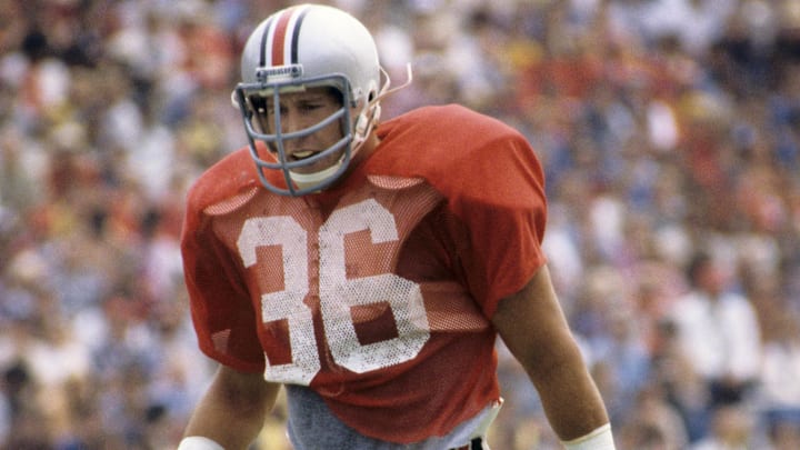 Ohio State Buckeyes linebacker Tom Cousineau on the field against the Baylor Bears 