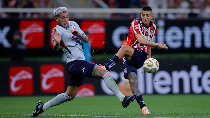 Chivas v Cruz Azul - Playoffs Torneo Apertura 2025 Liga MX