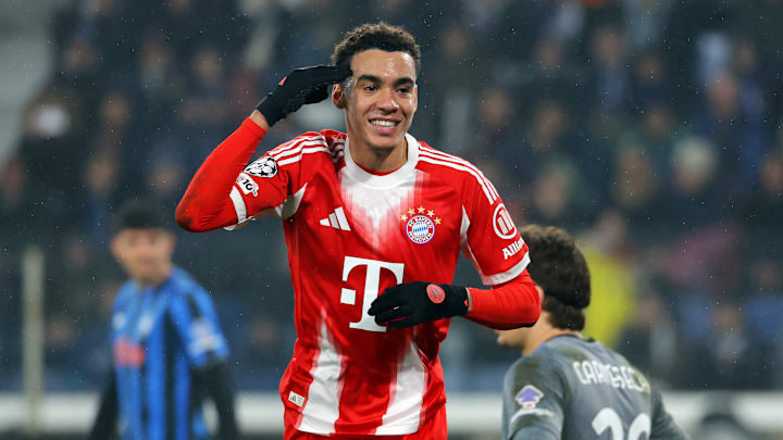 Jamal Musiala traf erst gegen Atalanta und musste dann verletzt raus