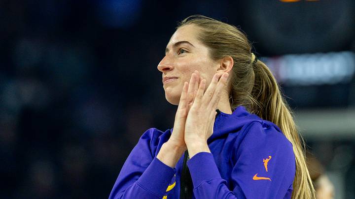 Jun 15, 2026; San Francisco, California, USA; Los Angeles Sparks guard Kate Martin (21) thanks the crowd for her welcome before the game against the Golden State Valkyries in a Commissioner’s Cup game at Chase Center. Mandatory Credit: Robert Kupbens-Imagn Images