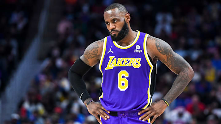 LeBron James estuvo fuera del roster algunos días por contagiarse de COVID-19
