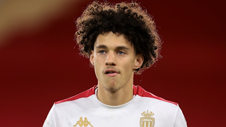 Maghnes Akliouche met en avant une légende de Chelsea passée par l'AS Monaco.