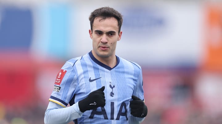 Tamworth v Tottenham Hotspur - Emirates FA Cup Third Round