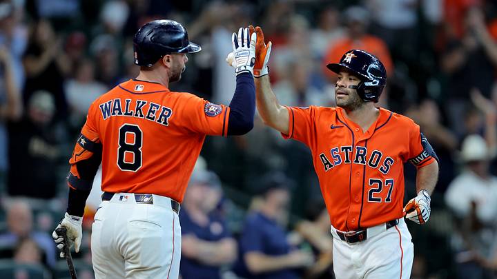Sep 20, 2026; Houston, Texas, USA; Houston Astros designated hitter Jose Altuve (27) is congratulated by first baseman Christian Walker (8) after hitting a home run to left field against the Atlanta Braves during the fourth inning at Daikin Park. Mandatory Credit: Erik Williams-Imagn Images Sep 20, 2026; Houston, Texas, USA; Houston Astros designated hitter Jose Altuve (27) is congratulated by first baseman Christian Walker (8) after hitting a home run to left field against the Atlanta Braves during the fourth inning at Daikin Park. Mandatory Credit: Erik Williams-Imagn Images