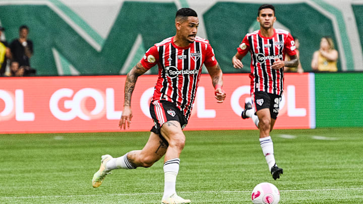 Luciano balançou a rede no último jogo entre Botafogo e São Paulo