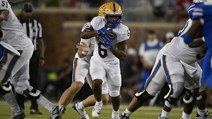 Nov 2, 2024; Dallas, Texas, USA; Pittsburgh Panthers running back Rodney Hammond Jr. (6) in action during the game between the Southern Methodist Mustangs and the Pittsburgh Panthers at Gerald J. Ford Stadium. Mandatory Credit: Jerome Miron-Imagn Images Nov 2, 2024; Dallas, Texas, USA; Pittsburgh Panthers running back Rodney Hammond Jr. (6) in action during the game between the Southern Methodist Mustangs and the Pittsburgh Panthers at Gerald J. Ford Stadium. Mandatory Credit: Jerome Miron-Imagn Images