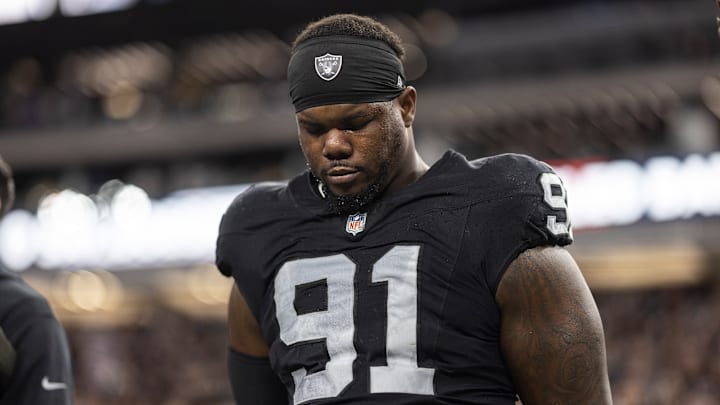 Defensive Tackle, Bilal Nichols