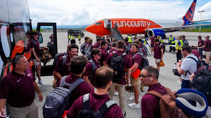 Los Ángeles, CA — Virginia Tech Baseball team deplanes after flight to LAX ahead of 2026 Los Angeles Regional. Los Ángeles, CA — Virginia Tech Baseball team deplanes after flight to LAX ahead of 2026 Los Angeles Regional.