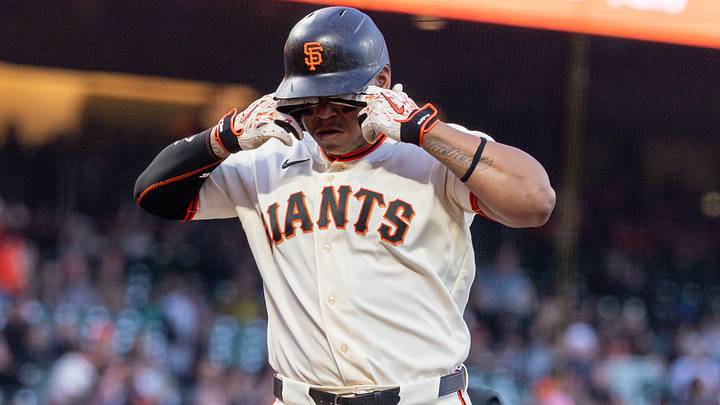 San Francisco Giants first baseman Rafael Devers (16) celebrates his three-run home run at Oracle Park. Credit: Bob Kupbens-Imagn Images San Francisco Giants first baseman Rafael Devers (16) celebrates his three-run home run at Oracle Park. Credit: Bob Kupbens-Imagn Images
