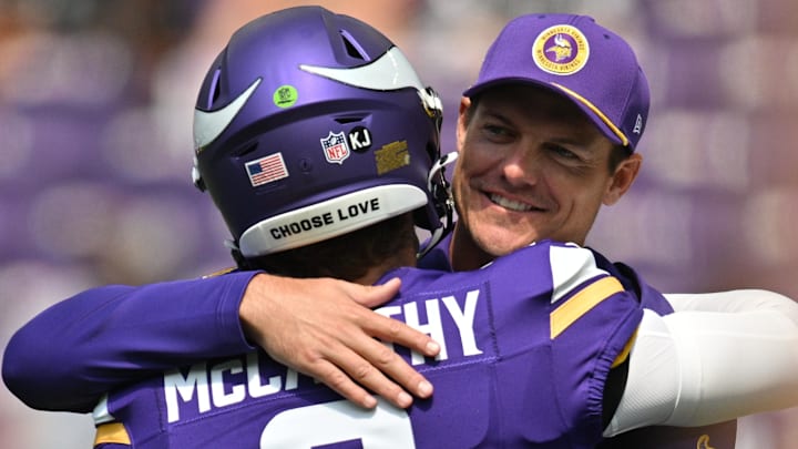 Vikings coach Kevin O'Connell had a confident message to J.J. McCarthy at halftime. 