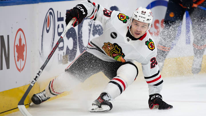 Chicago Blackhawks v Edmonton Oilers