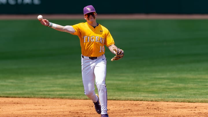 Daniel Dickinson 14, LSU Tigers take on the Tennessee Vols. Sunday, April 27, 2025.