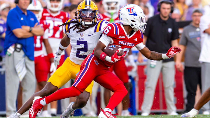 Bulldogs reciever Marques Singleton Jr 16, LSU Tigers take on the Louisiana Tech. Sept 6, 2025; Baton Rouge, Louisiana, USA; at Tiger Stadium. Bulldogs reciever Marques Singleton Jr 16, LSU Tigers take on the Louisiana Tech. Sept 6, 2025; Baton Rouge, Louisiana, USA; at Tiger Stadium.
