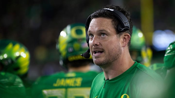Oregon head coach Dan Lanning