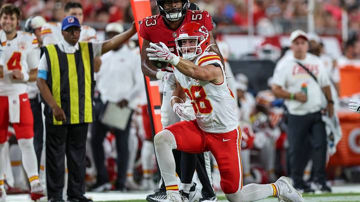 Jake Briningstool points forward after a first down as Kansas City Chiefs took on the Tampa Bay Buccaneers in preseason week 2.