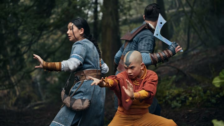 Avatar: The Last Airbender. (L to R) Kiawentiio as Katara, Gordon Cormier as Aang, Ian Ousley as Sokka in season 1 of Avatar: The Last Airbender. Cr. Robert Falconer/Netflix © 2023