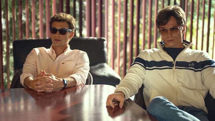 Monsters: The Lyle And Erik Menendez Story. (L to R) Cooper Koch as Erik Menendez, Nicholas Chavez as Lyle Menendez in episode 202 of Monsters: The Lyle And Erik Menendez Story. Cr. Miles Crist/Netflix © 2024
