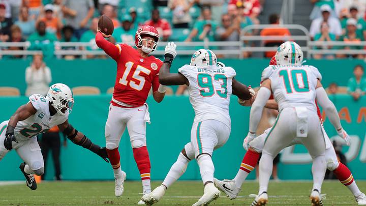 Sep 27, 2026; Miami Gardens, Florida, USA; Kansas City Chiefs quarterback Patrick Mahomes (15) passes the ball against the Miami Dolphins during the third quarter at Hard Rock Stadium. Mandatory Credit: Sam Navarro-Imagn Images Sep 27, 2026; Miami Gardens, Florida, USA; Kansas City Chiefs quarterback Patrick Mahomes (15) passes the ball against the Miami Dolphins during the third quarter at Hard Rock Stadium. Mandatory Credit: Sam Navarro-Imagn Images