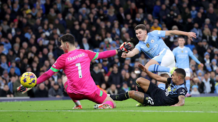 Manchester City v Burnley FC - Premier League