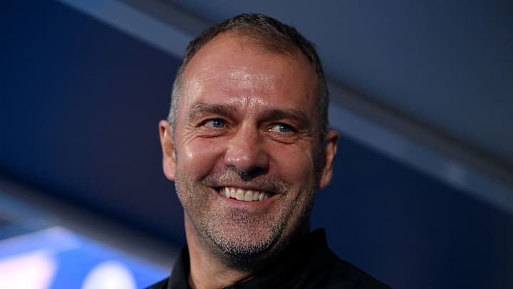 Hansi Flick pourrait promouvoir un jeune de la Masia