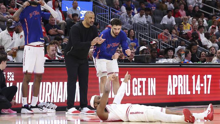 Mar 31, 2026; Houston, Texas, USA; Houston Rockets Head Coach Ime Udoka and center Alperen Sengun (28) react after a play during the third quarter against the New York Knicks at Toyota Center. Mandatory Credit: Troy Taormina-Imagn Images