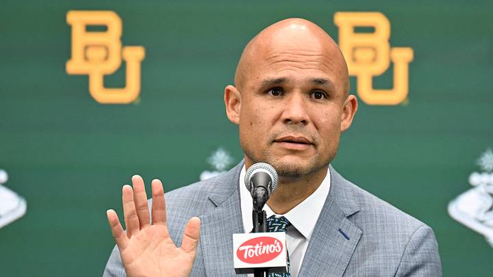 Jul 10, 2024; Las Vegas, NV, USA; Baylor Bears head coach Dave Aranda speaks to the media during the Big 12 Media Days at Allegiant Stadium. Mandatory Credit: Candice Ward-USA TODAY Sports Jul 10, 2024; Las Vegas, NV, USA; Baylor Bears head coach Dave Aranda speaks to the media during the Big 12 Media Days at Allegiant Stadium. Mandatory Credit: Candice Ward-USA TODAY Sports