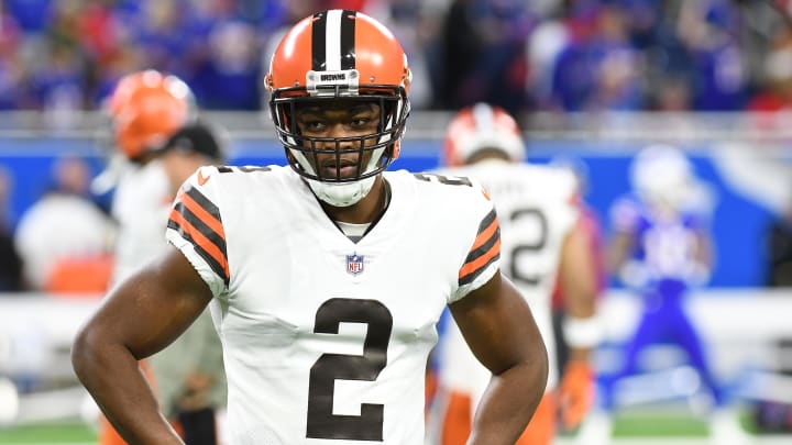 Nov 20, 2022; Detroit, Michigan, USA; Cleveland Browns wide receiver Amari Cooper (2) during pre-game warmups before their game against the Buffalo Bills at Ford Field. Mandatory Credit: Lon Horwedel-USA TODAY Sports Nov 20, 2022; Detroit, Michigan, USA; Cleveland Browns wide receiver Amari Cooper (2) during pre-game warmups before their game against the Buffalo Bills at Ford Field. Mandatory Credit: Lon Horwedel-USA TODAY Sports