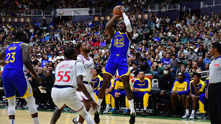 Golden State Warriors forward Jonathan Kuminga (00) shoots the ball against the Los Angeles Clippers during the third period at SimpliFi Arena at Stan Sheriff Center. Mandatory Credit: Steven Erler-Imagn Images Golden State Warriors forward Jonathan Kuminga (00) shoots the ball against the Los Angeles Clippers during the third period at SimpliFi Arena at Stan Sheriff Center. Mandatory Credit: Steven Erler-Imagn Images