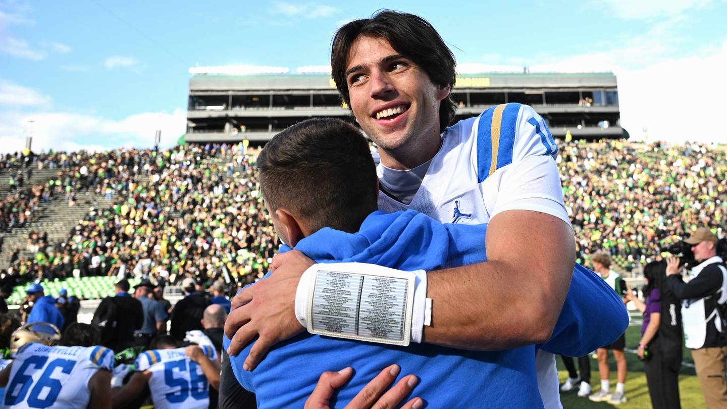 Wisconsin Football Will Officially Face a Backup QB at No. 12 UCLA