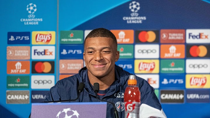 Mbappé est resté évasif sur le mercato parisien