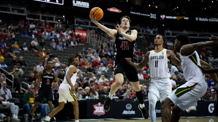 Cincinnati Bearcats face Baylor Bears in Big 12 Tournament at T-Mobile Center in 2024
