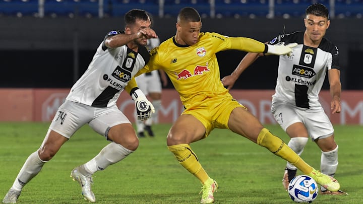 Bragantino e Tacuary se enfrentam na última rodada da fase de grupos da Sul-Americana.