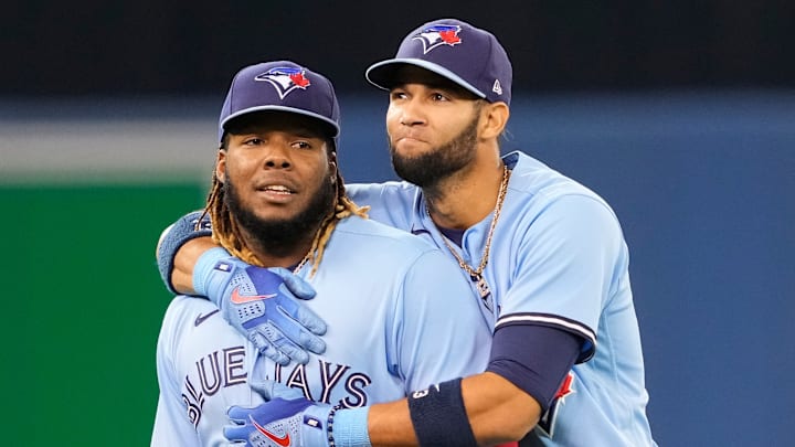 Vladimir Guerrero Jr. es el más reciente latinoamericano en ganar el premio Hank Aaron 