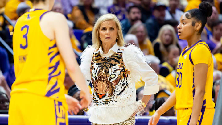 Tigers head coach Kim Mulkey, LSU Tigers Womens Basketball take on the Tennessee Lady Vols. Thursday, Feb. 26, 2026.