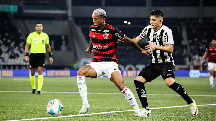Flamengo e Botafogo se enfrentam pelo Cariocão