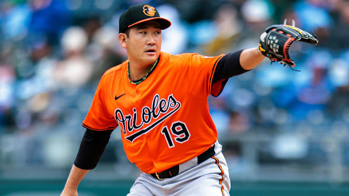Apr 5, 2025; Kansas City, Missouri, USA; Baltimore Orioles pitcher Tomoyuki Sugano (19) pitches during the first inning against the Kansas City Royals at Kauffman Stadium Apr 5, 2025; Kansas City, Missouri, USA; Baltimore Orioles pitcher Tomoyuki Sugano (19) pitches during the first inning against the Kansas City Royals at Kauffman Stadium